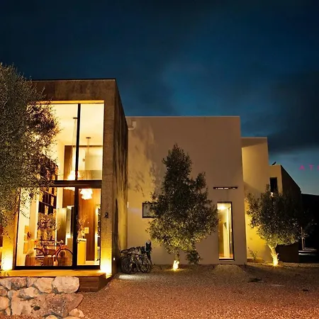 クッキング アンド ネイチャー エモーショナル ホテル アルヴァドス