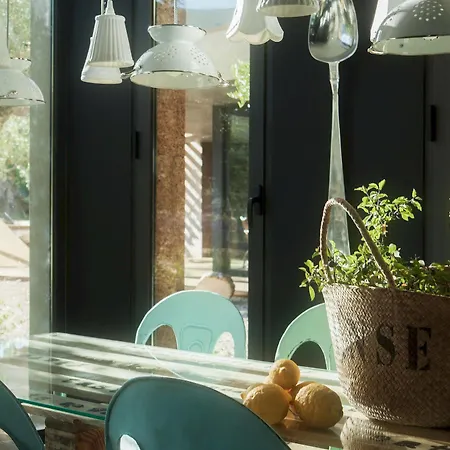 Hotel Cooking And Nature - Emotional
